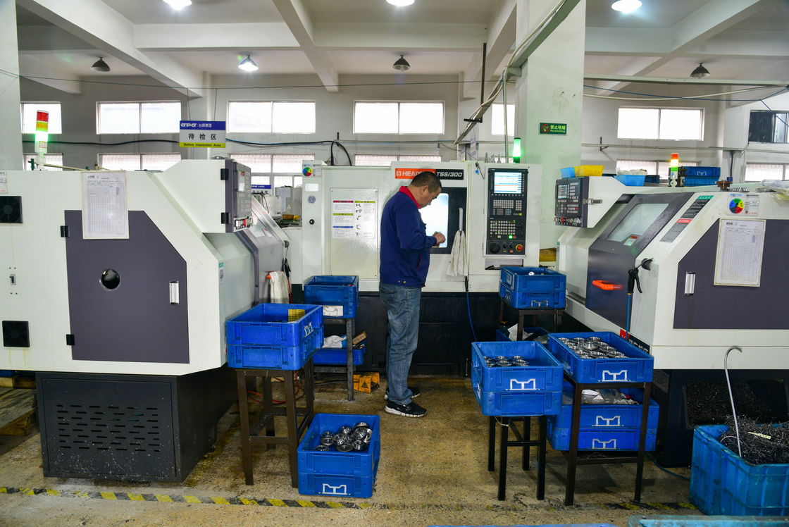 O MOTOR 3PHASE REDUCTOR do REDUTOR do CV do EIXO CH32-1500 CH do MOTOR 32MM da ENGRENAGEM da C.A. do CV 1500W 2HP VIAJA DE AUTOMÓVEL a CAIXA DE ENGRENAGENS do MOTOR ELÉTRICO